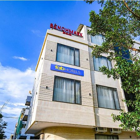 Fabhotel Benchmark Индор Екстериор снимка
