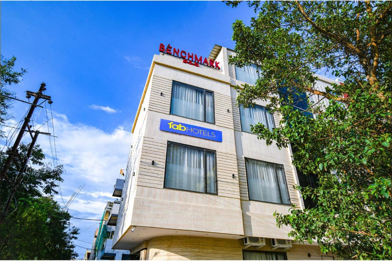 Fabhotel Benchmark Индор Екстериор снимка