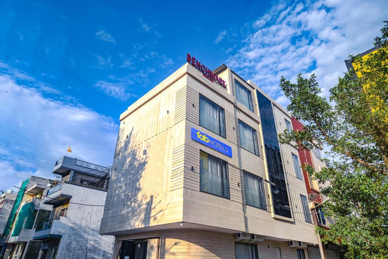 Fabhotel Benchmark Индор Екстериор снимка